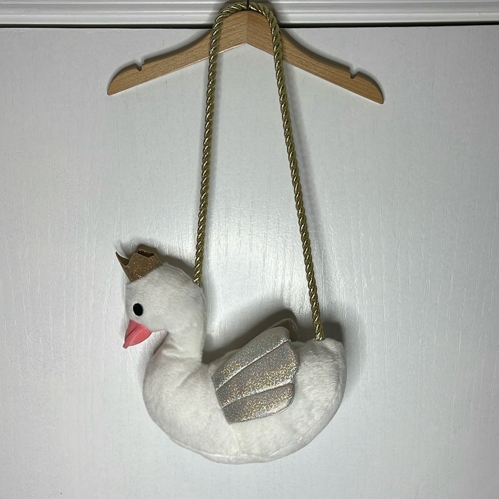 Child’s Play Purse - Swan Plushie Purse